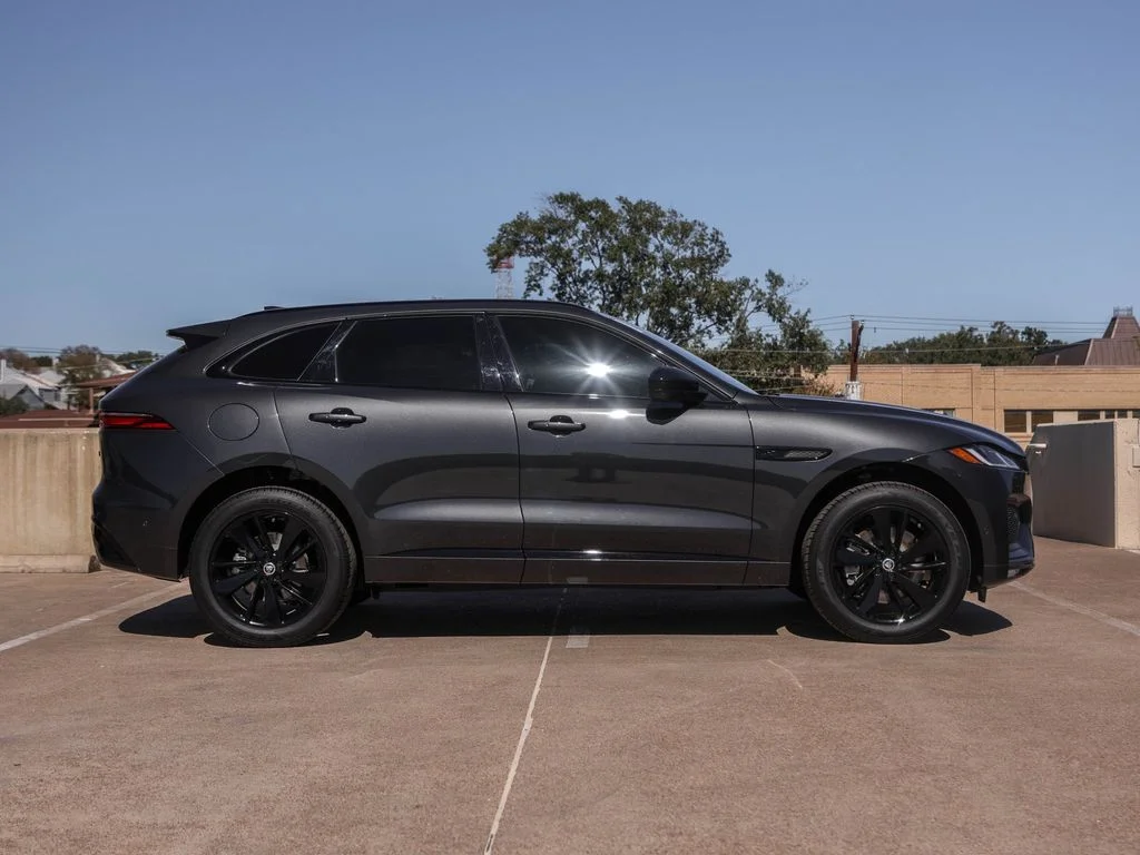 2026 Jaguar F-Pace R-Dynamic S - Photo 10