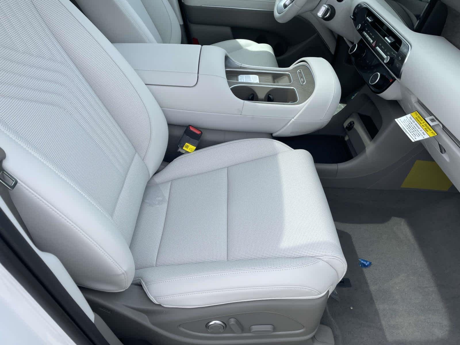 New 2026 Creamy White Pearl Hyundai SEL Premium 8P image 21