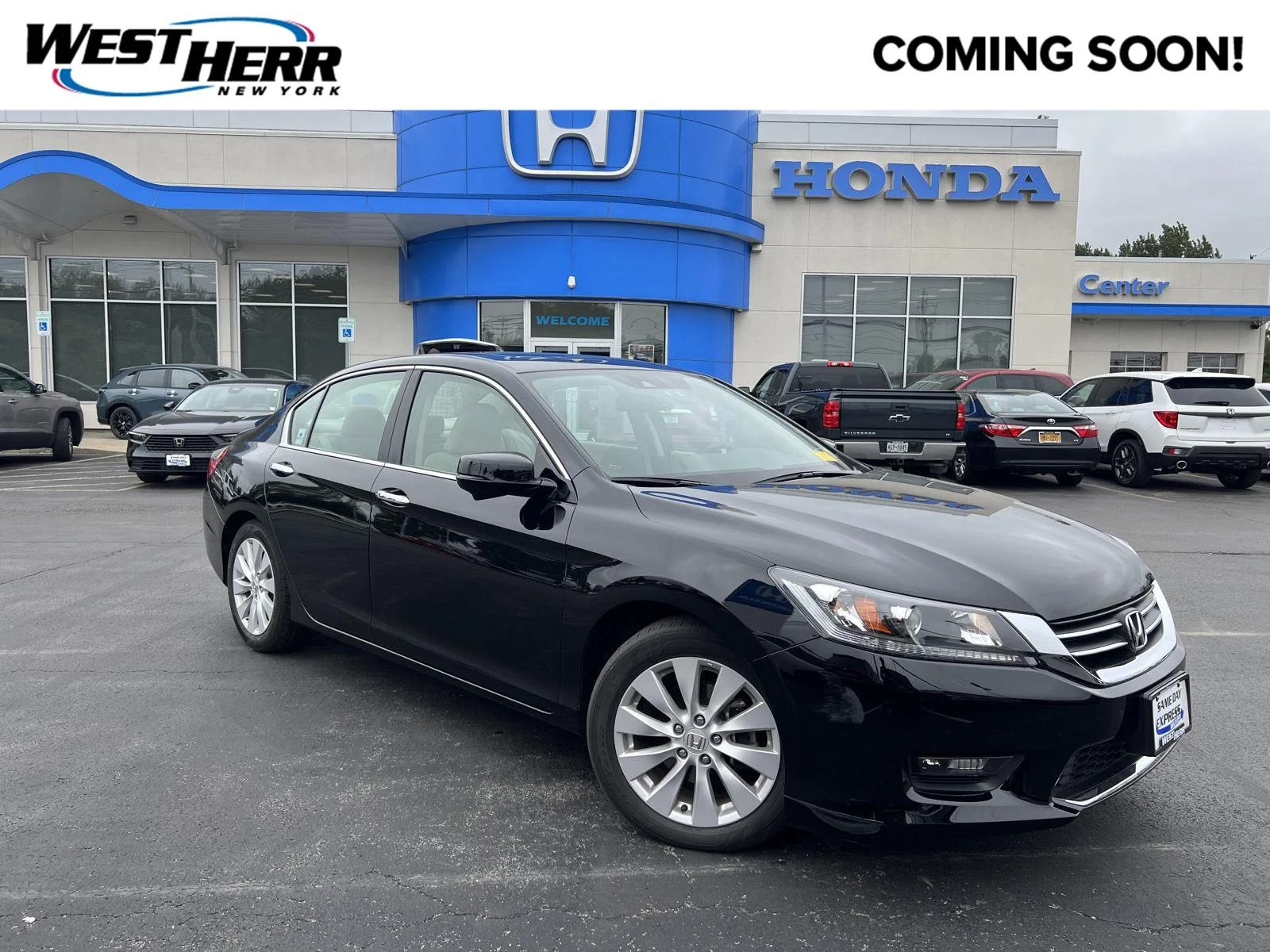 Used 2015  Honda EX-L image 1