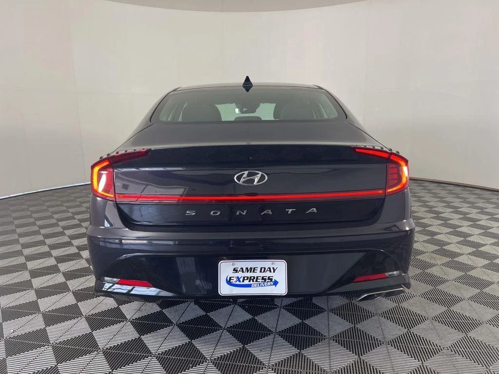 Used 2023 Carbon Blue Hyundai SEL image 27