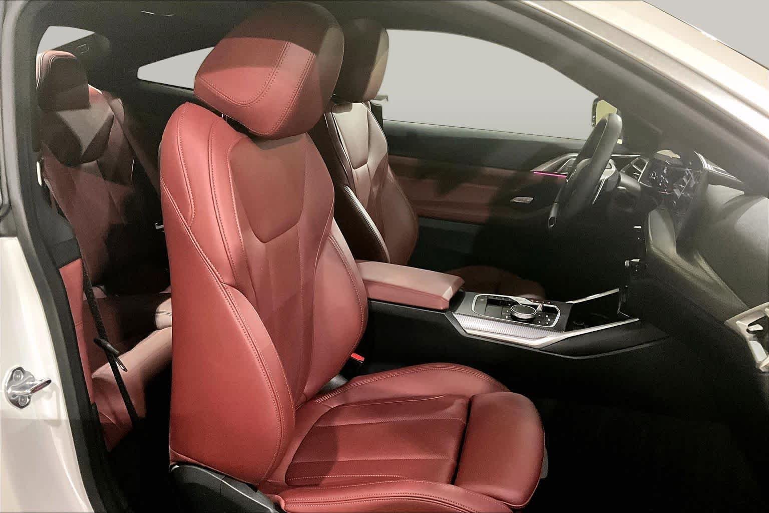 Certified Used 2025 Mineral White Metallic BMW 430i image 7