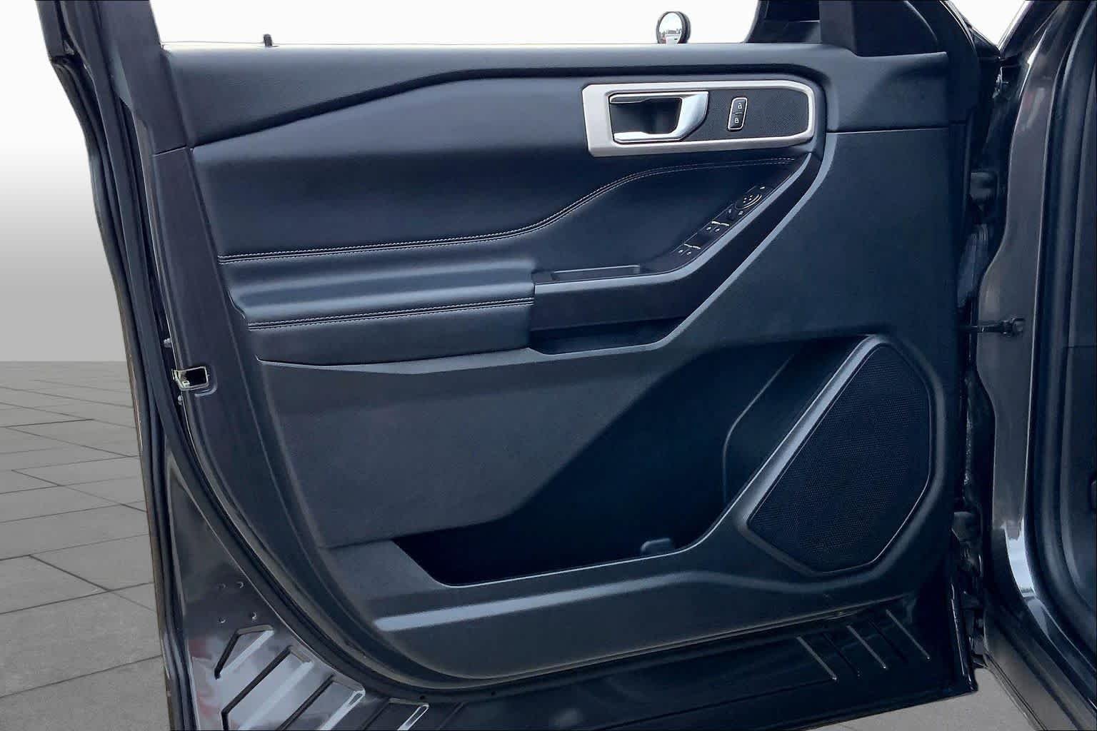 Used 2020 Magnetic Metallic Ford XLT image 21