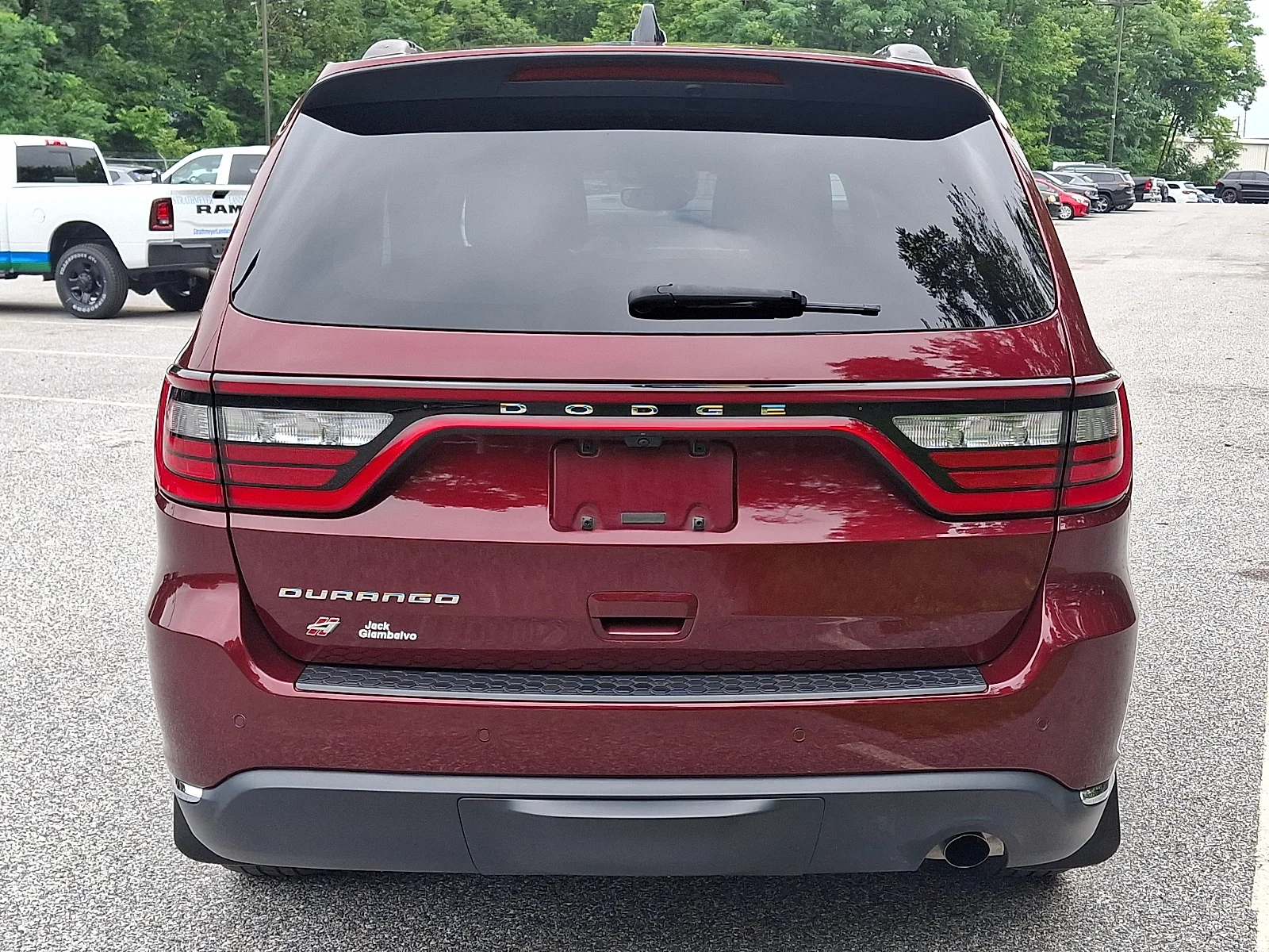 Used 2023 Red Dodge SXT image 4