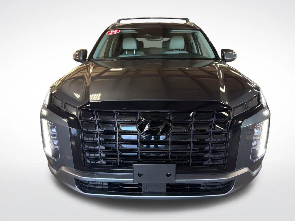 Certified Used 2025 Gray Hyundai SEL image 9