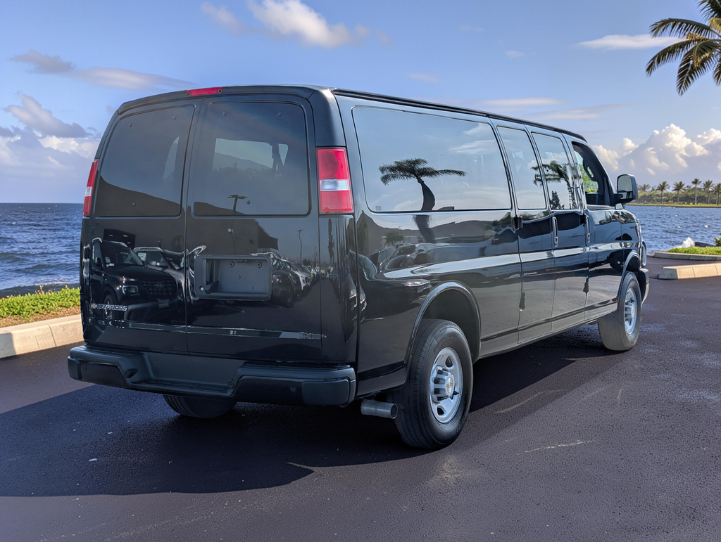 Used 2025 Black Chevrolet LS image 5