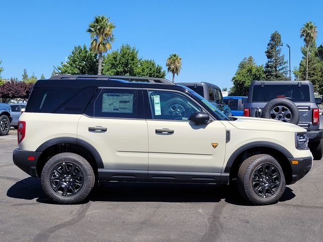 Used 2025 Desert Sand Ford Badlands® image 2