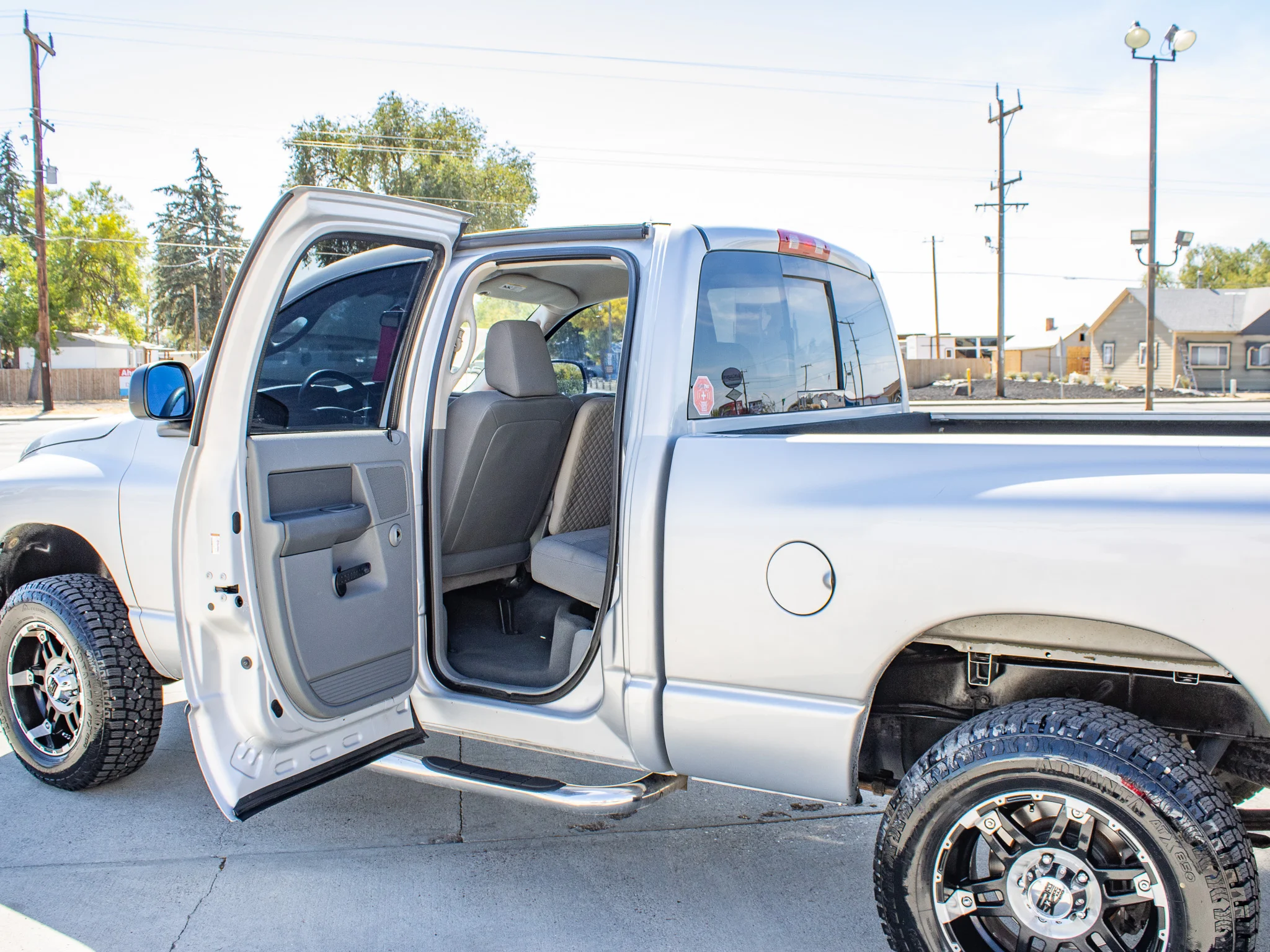 Used 2007  Dodge SLT image 12