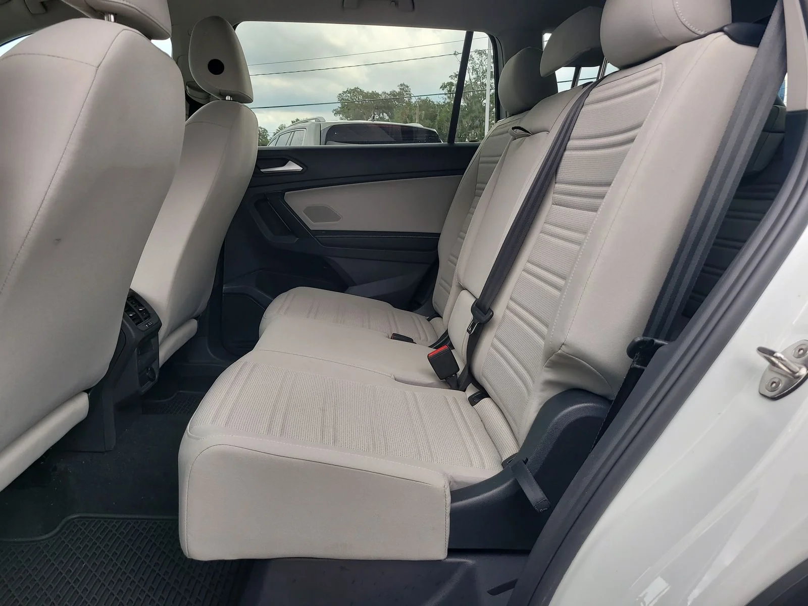 Used 2023 White Volkswagen 2.0T S image 9