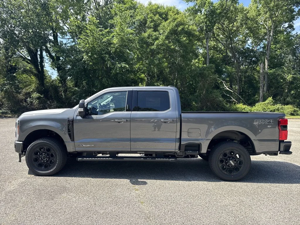 New 2026 Gray Ford Lariat image 4