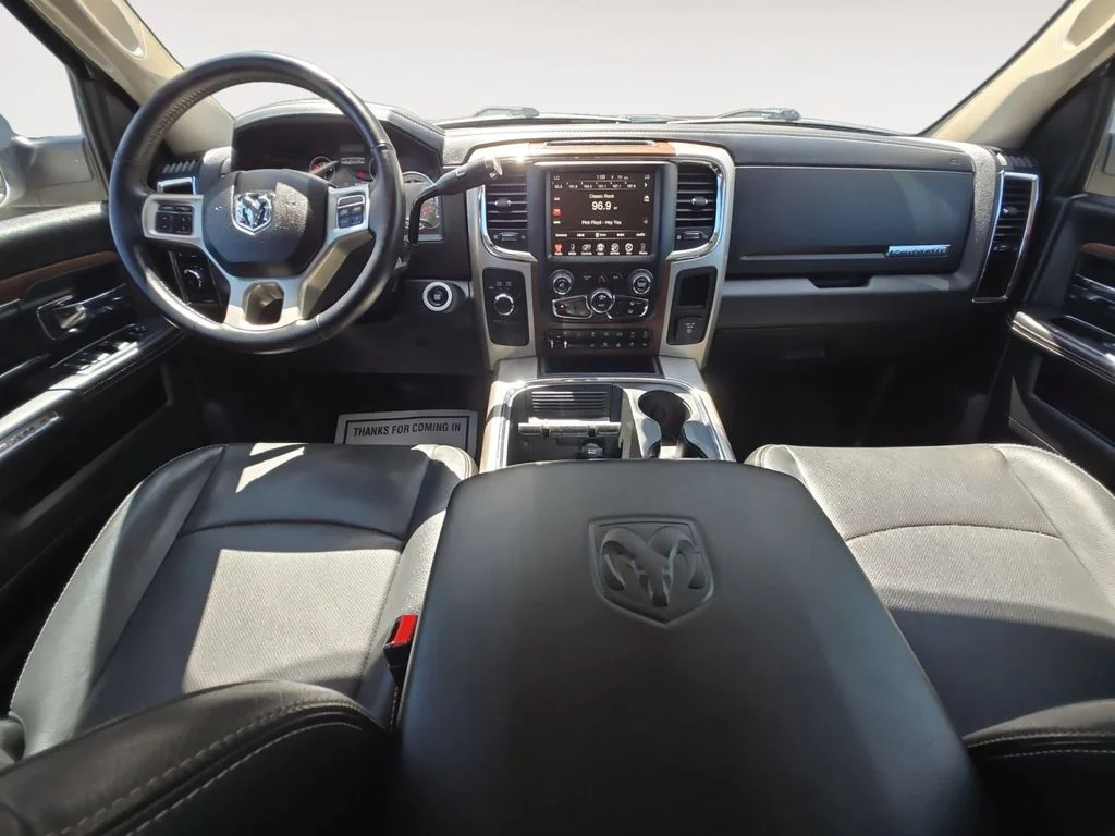 Used 2017 Silver Ram Laramie image 10