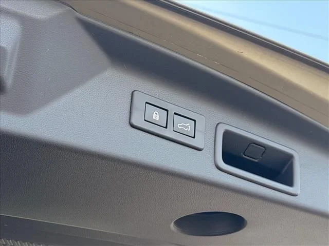 Used 2025 Brown Subaru Touring image 33