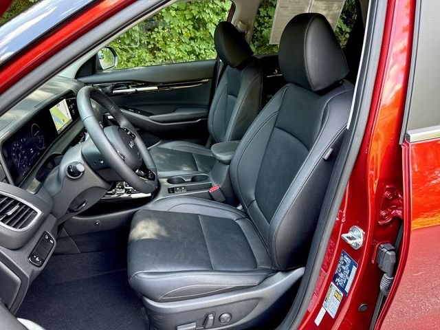 Used 2025 Orange Kia SX image 11