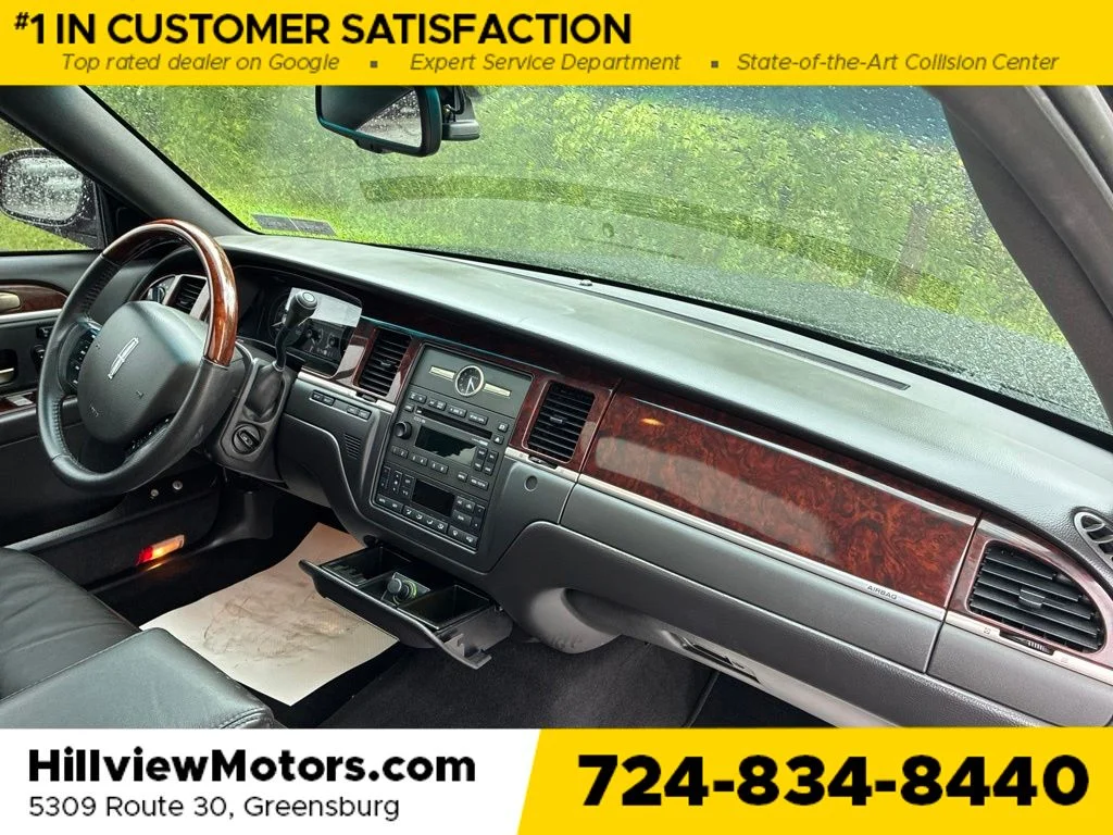 Used 2009 Black Clearcoat Lincoln Signature image 20