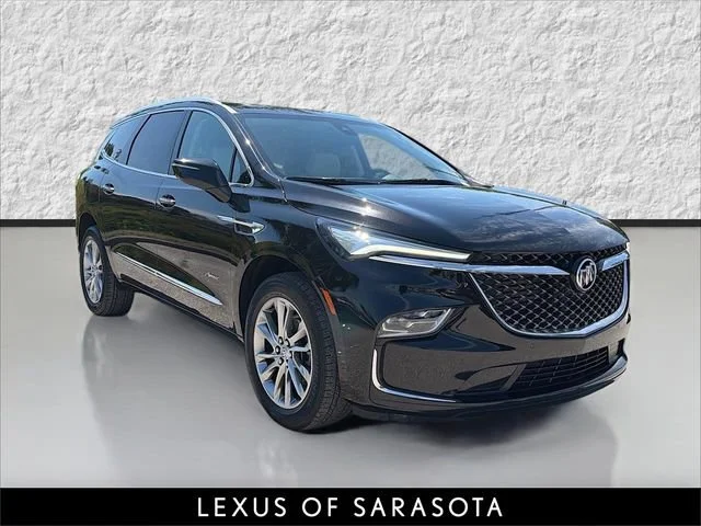 2024 Buick Enclave Avenir's photo