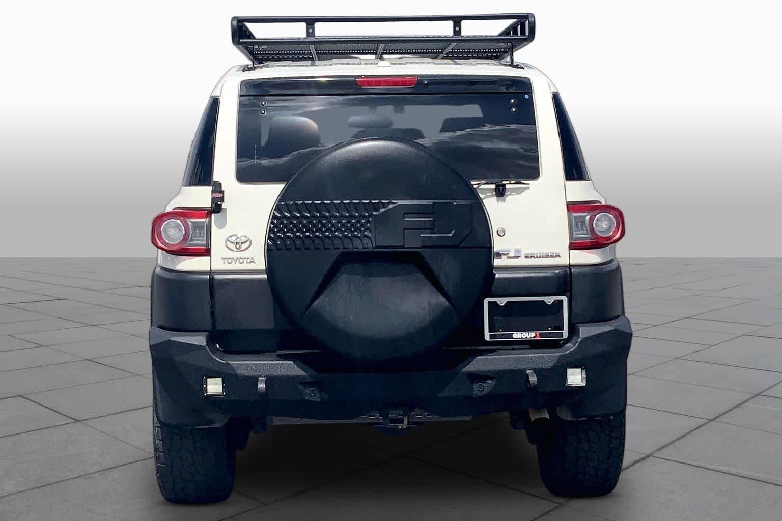 Pre-Owned 2014 Toyota FJ Cruiser