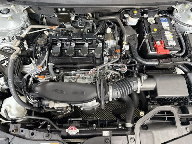 Used 2024 Solar Silver Metallic Honda EX image 35