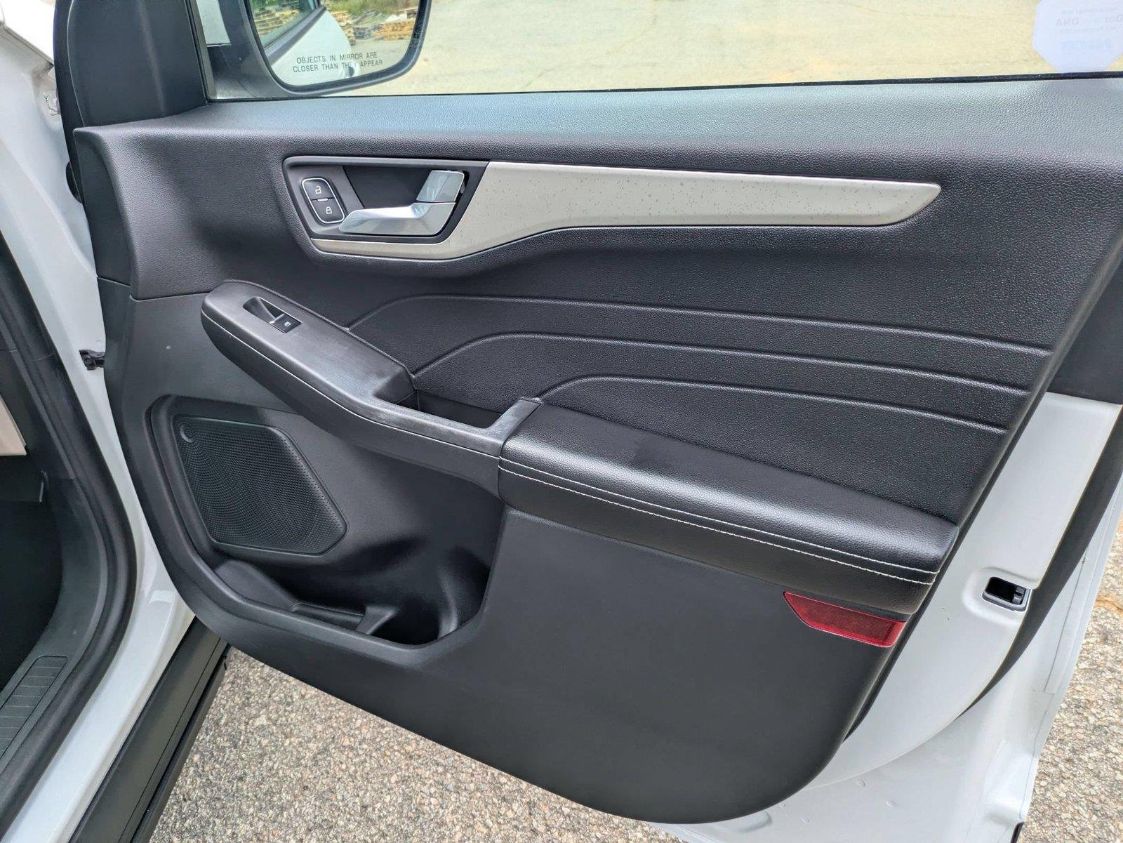 Used 2021 Star White Metallic Tri-Coat FORD  image 31