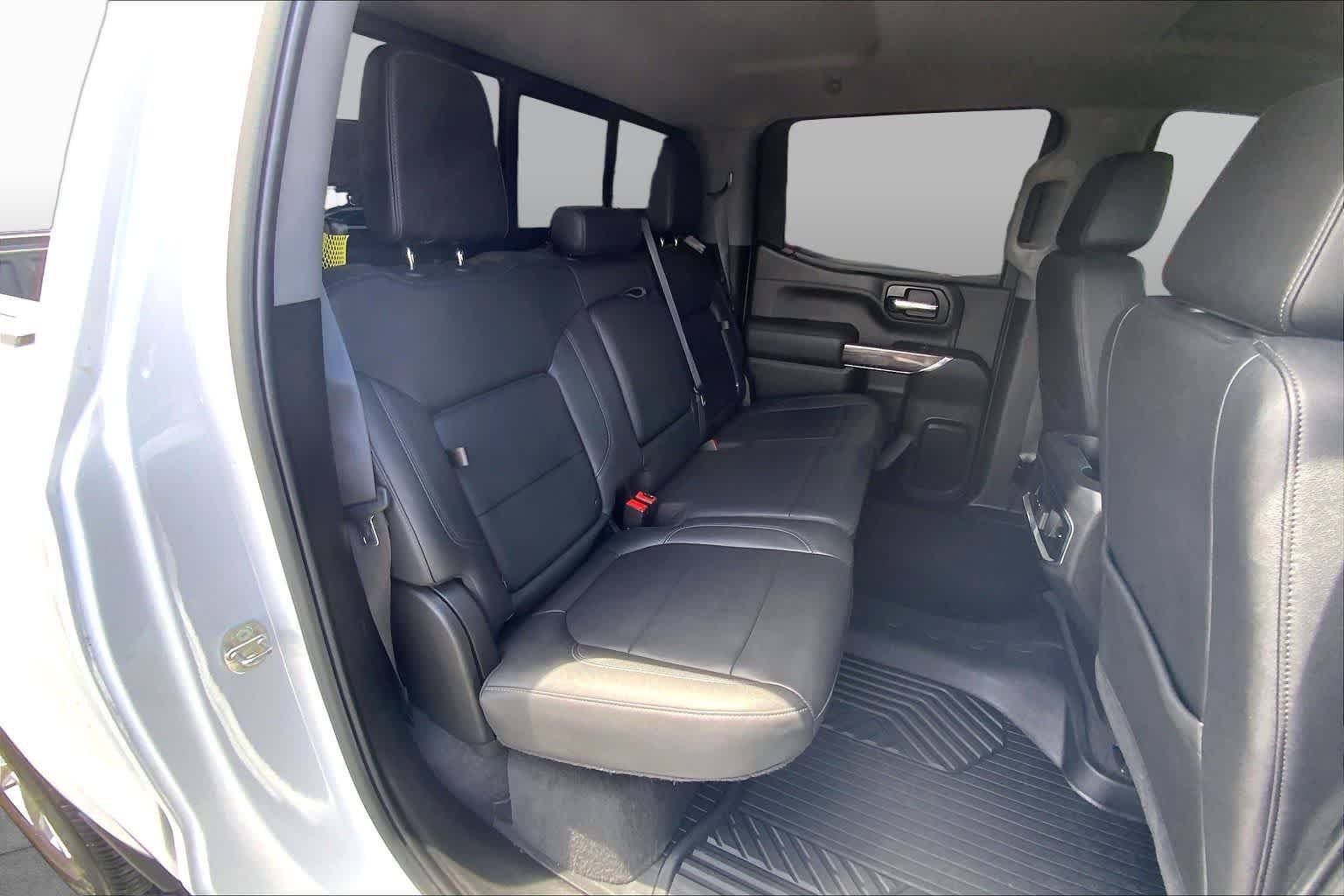 Used 2022 Summit White Chevrolet LTZ image 20