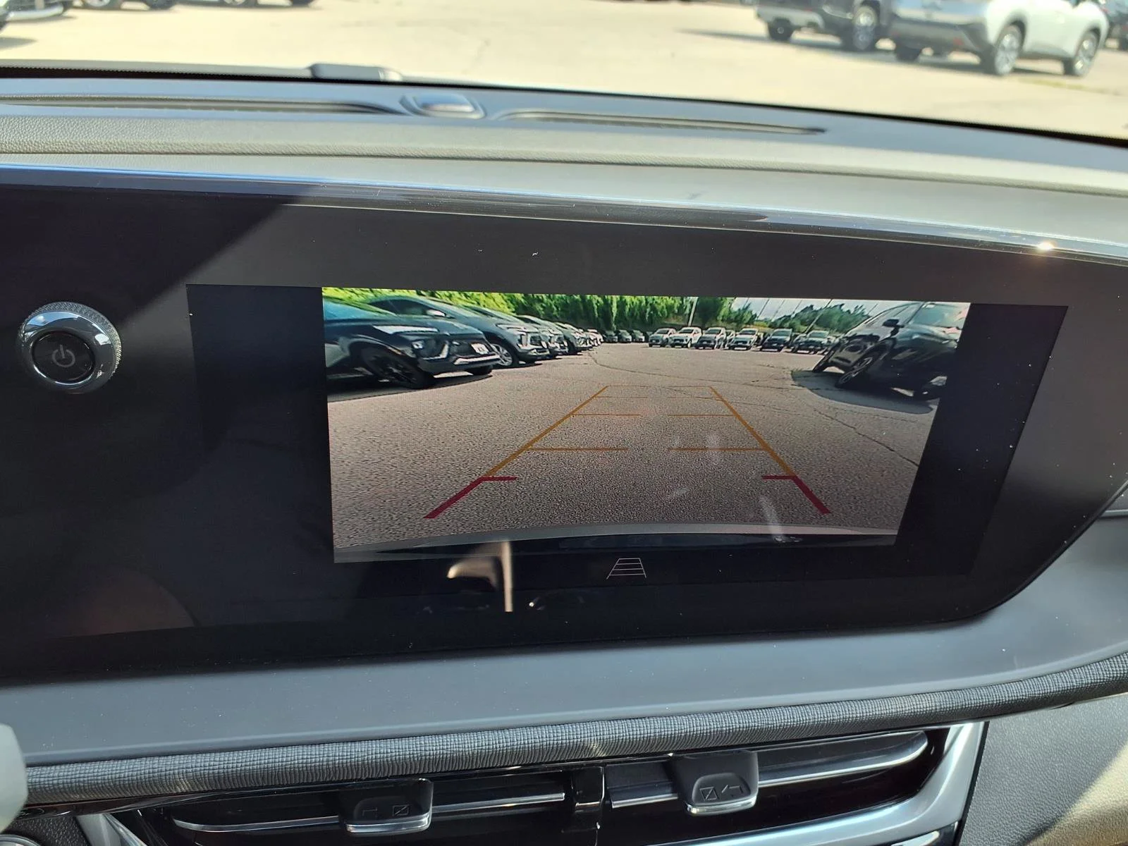 2026 Buick Envista Sport Touring - Photo 4