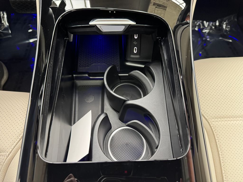 New 2026 White Mercedes-Benz GLC 300 image 19
