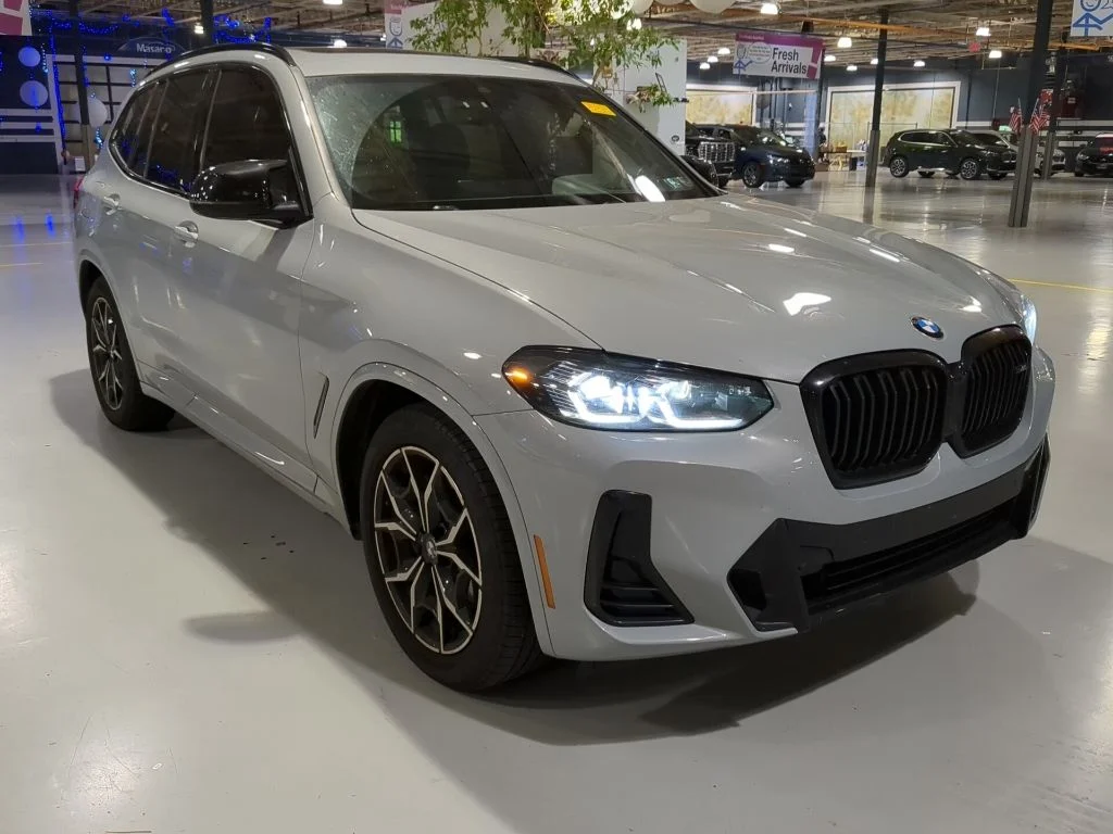 Used 2022 Gray BMW M40i image 3
