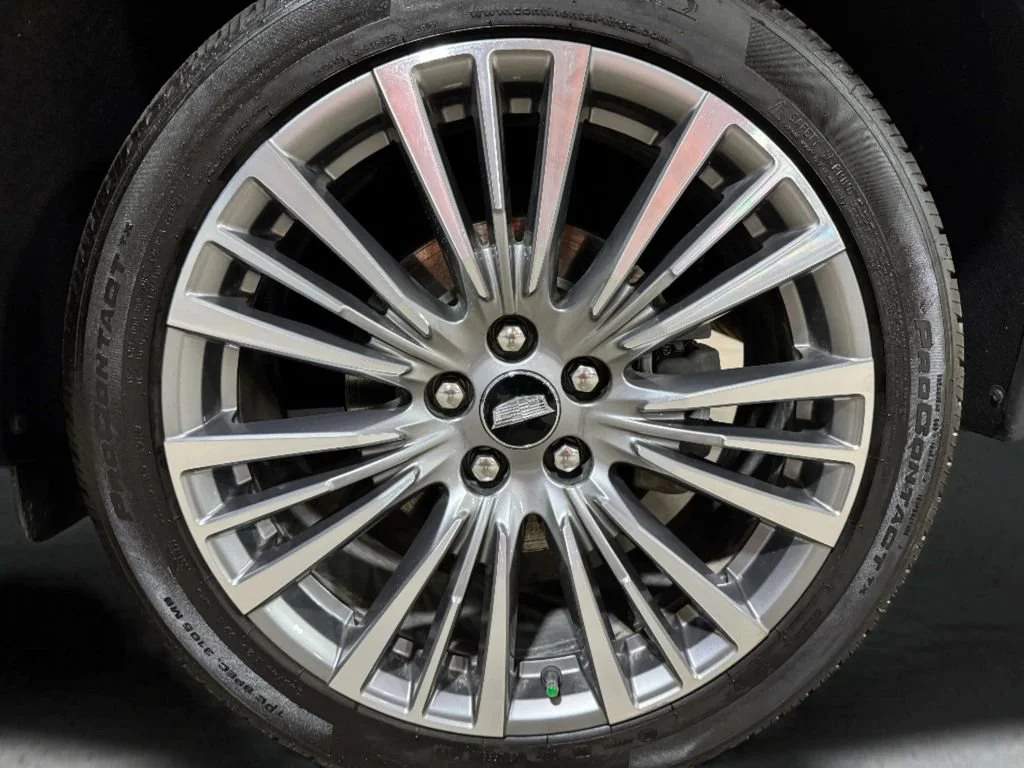 Used 2025 Stellar Black Metallic Cadillac Premium Luxury image 31