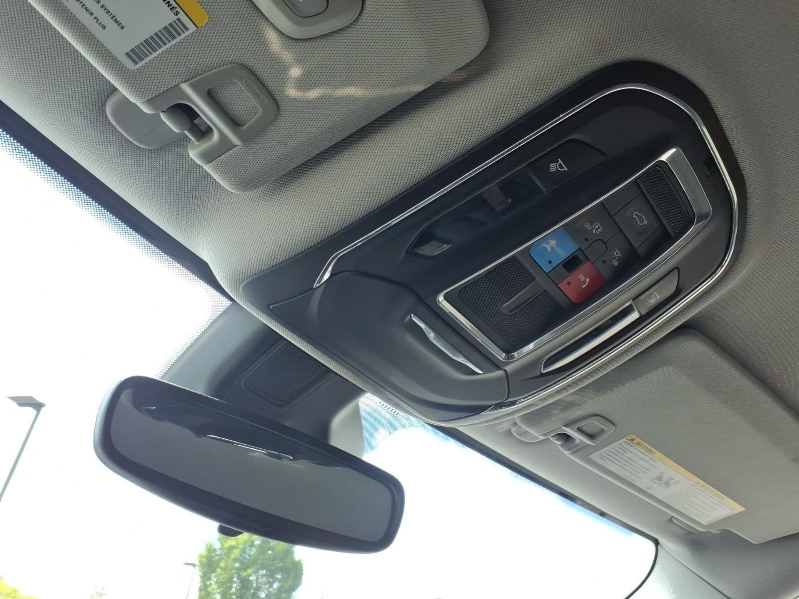 Used 2023 Silver Zynith Jeep Limited image 8