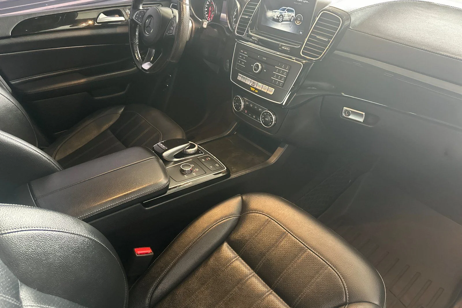 Used 2017  Mercedes-Benz GLS 450 image 18