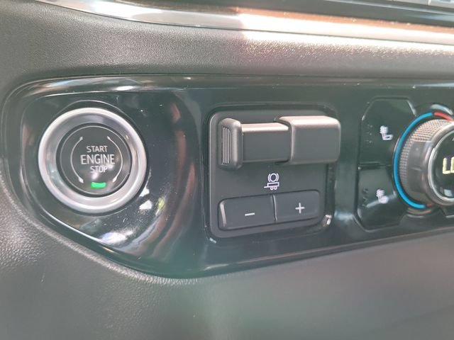 Used 2023 STERLING GRAY METALLIC Chevrolet RST image 31