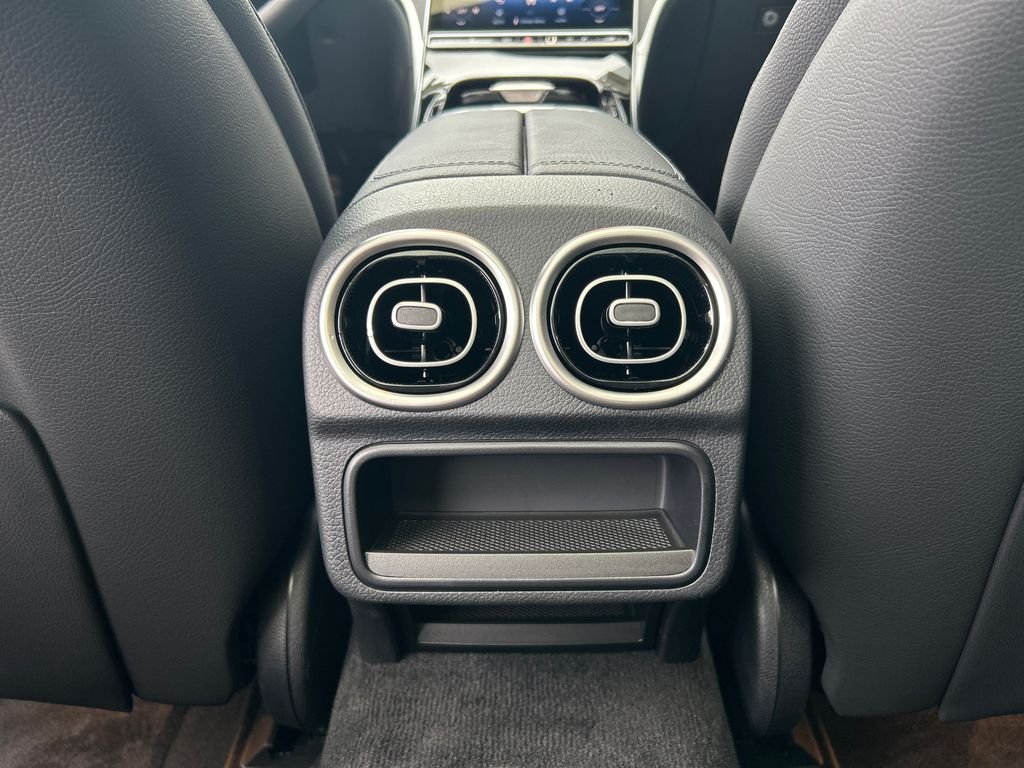 New 2026 Polar White Mercedes-Benz C 300 image 25