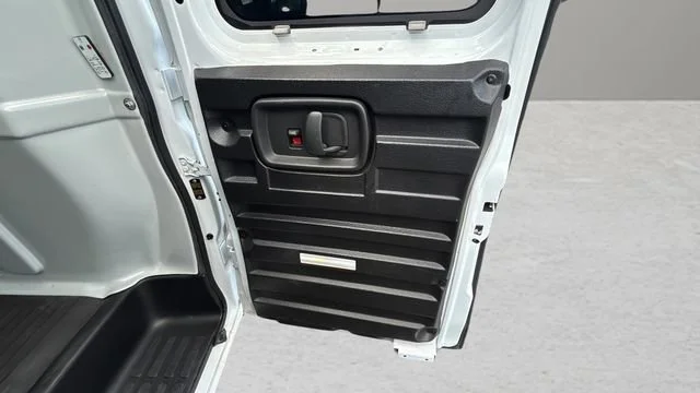 Used 2022 Summit White Chevrolet WT image 40