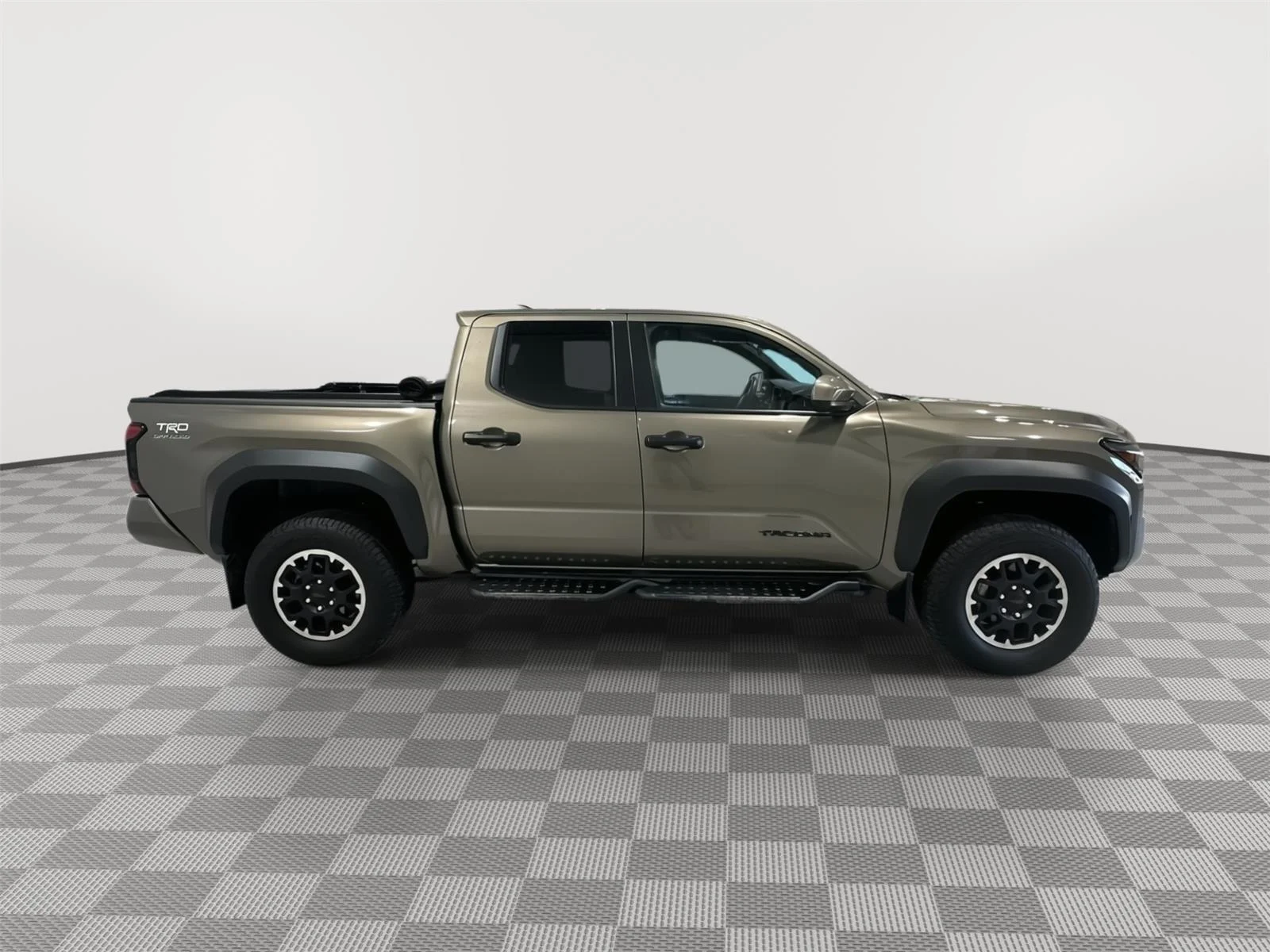 Used 2024 Bronze Oxide Toyota SR5 image 6