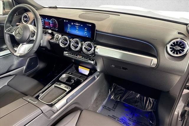 New 2026 Mountain Grey Metallic Mercedes-Benz GLB 250 image 58