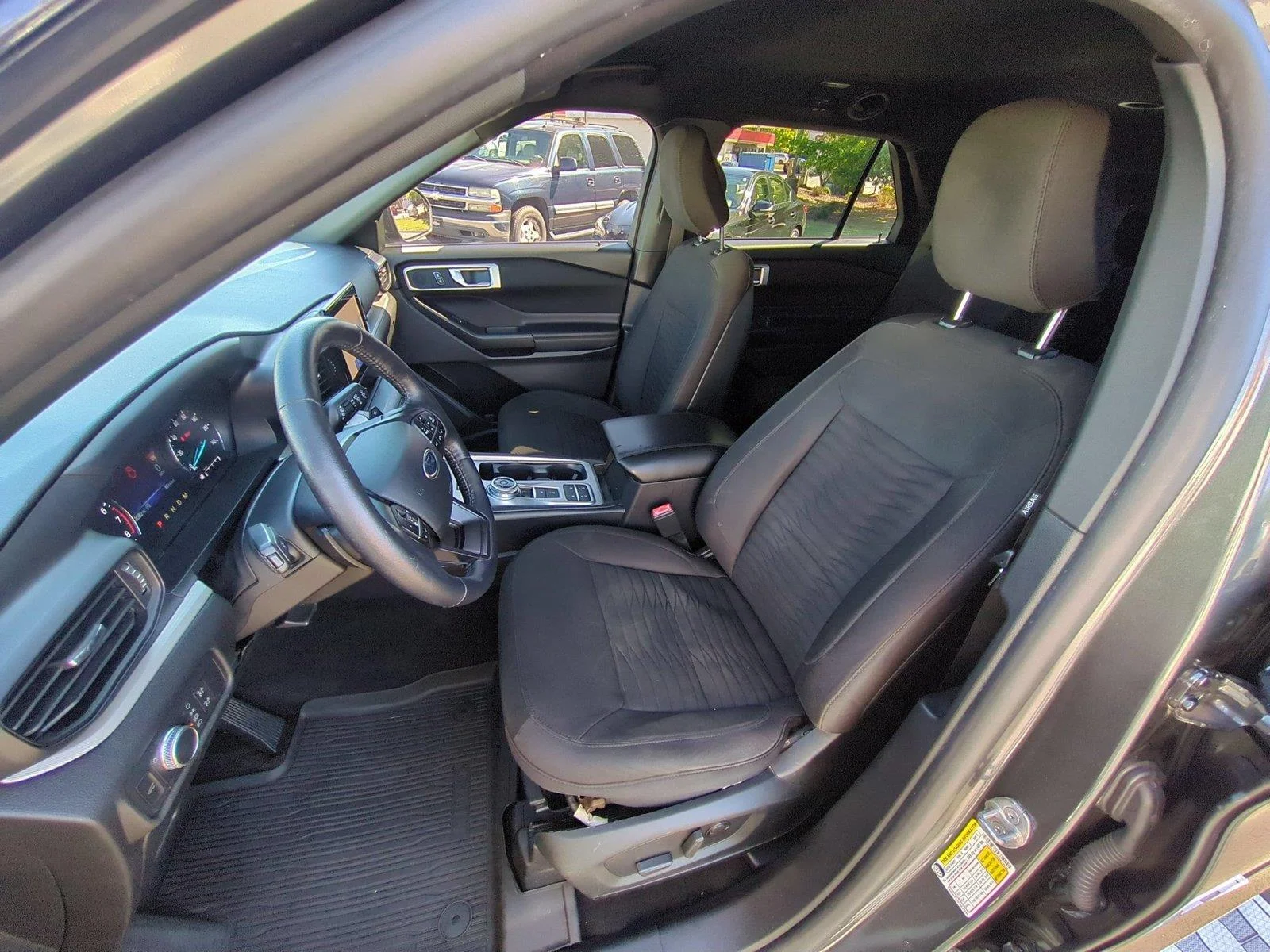 Used 2020 Magnetic Metallic Ford XLT image 17