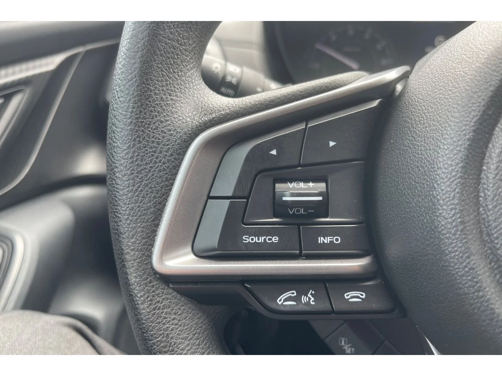 Used 2022 Crystal White Pearl Subaru Premium image 32