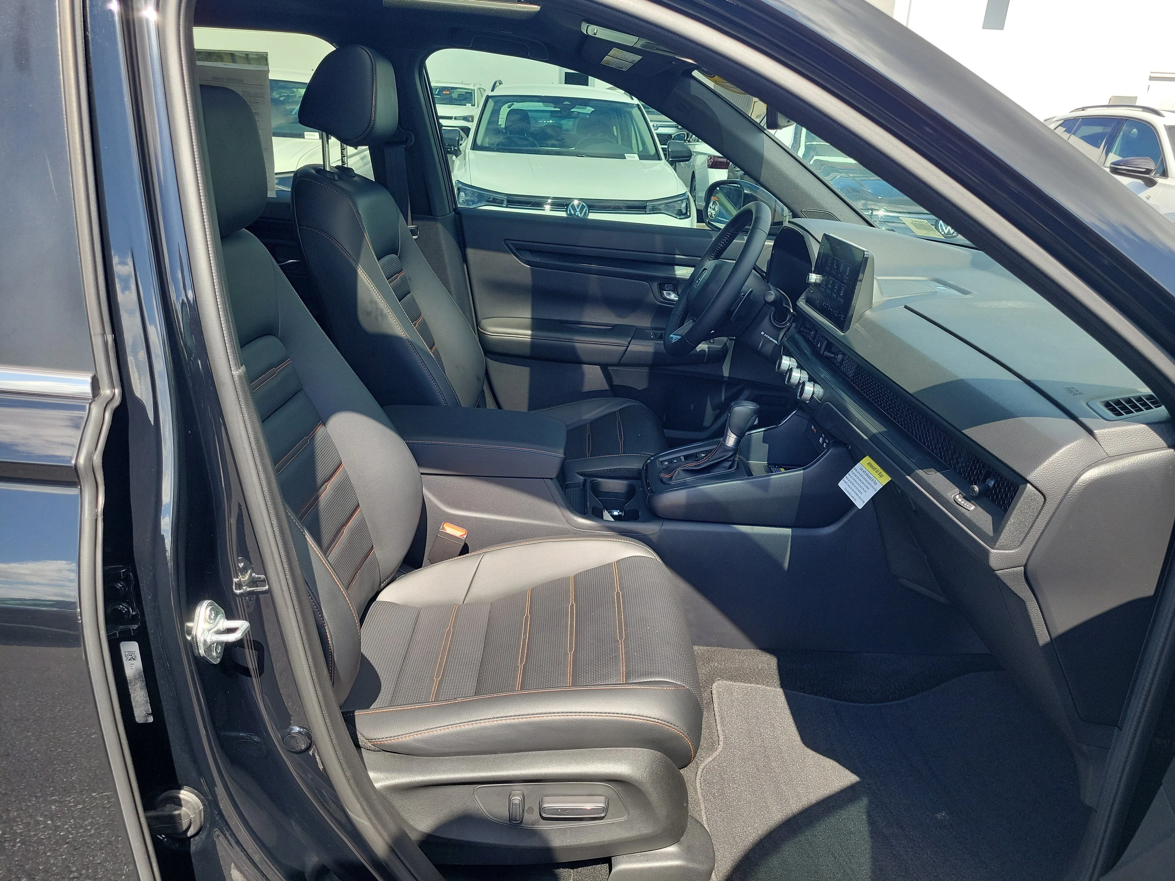 2025 Honda CR-V Sport-L - Photo 8