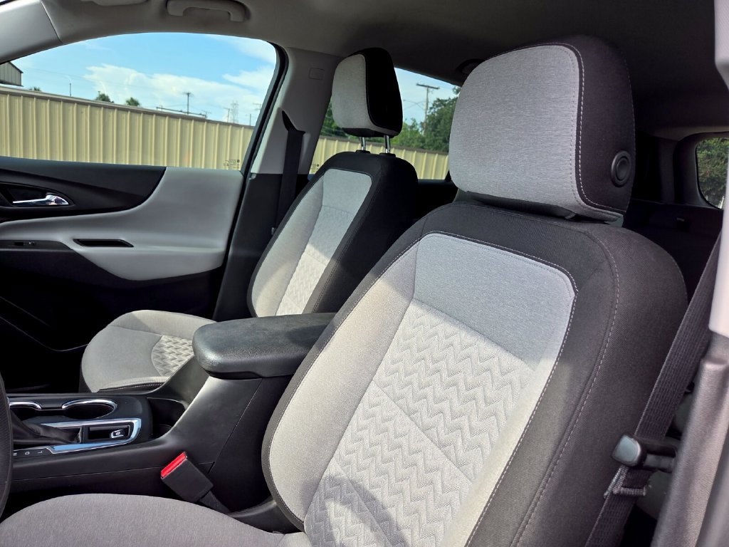 2023 Chevrolet Equinox LS - Photo 11