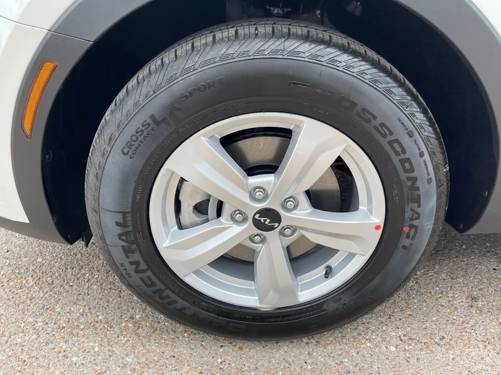 New 2026 White Kia LX image 29