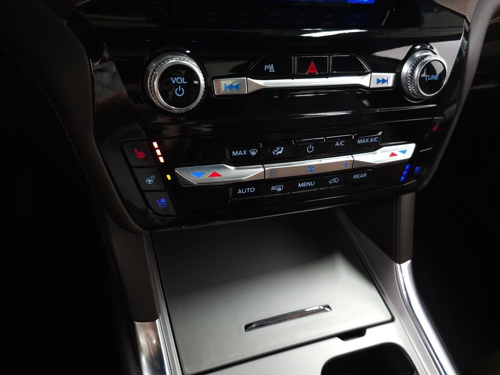 Used 2023 Gray Metallic Ford King Ranch image 31