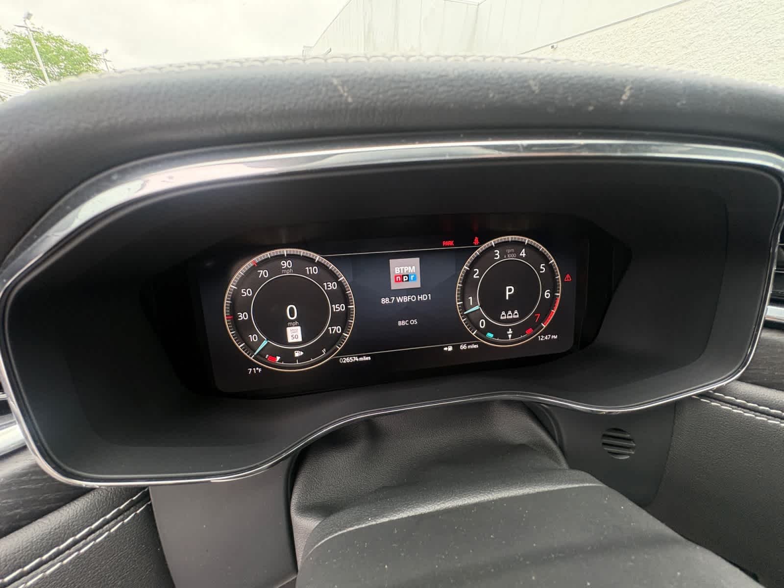 Used 2024 Santorini Black Metallic Jaguar R-Dynamic S image 15