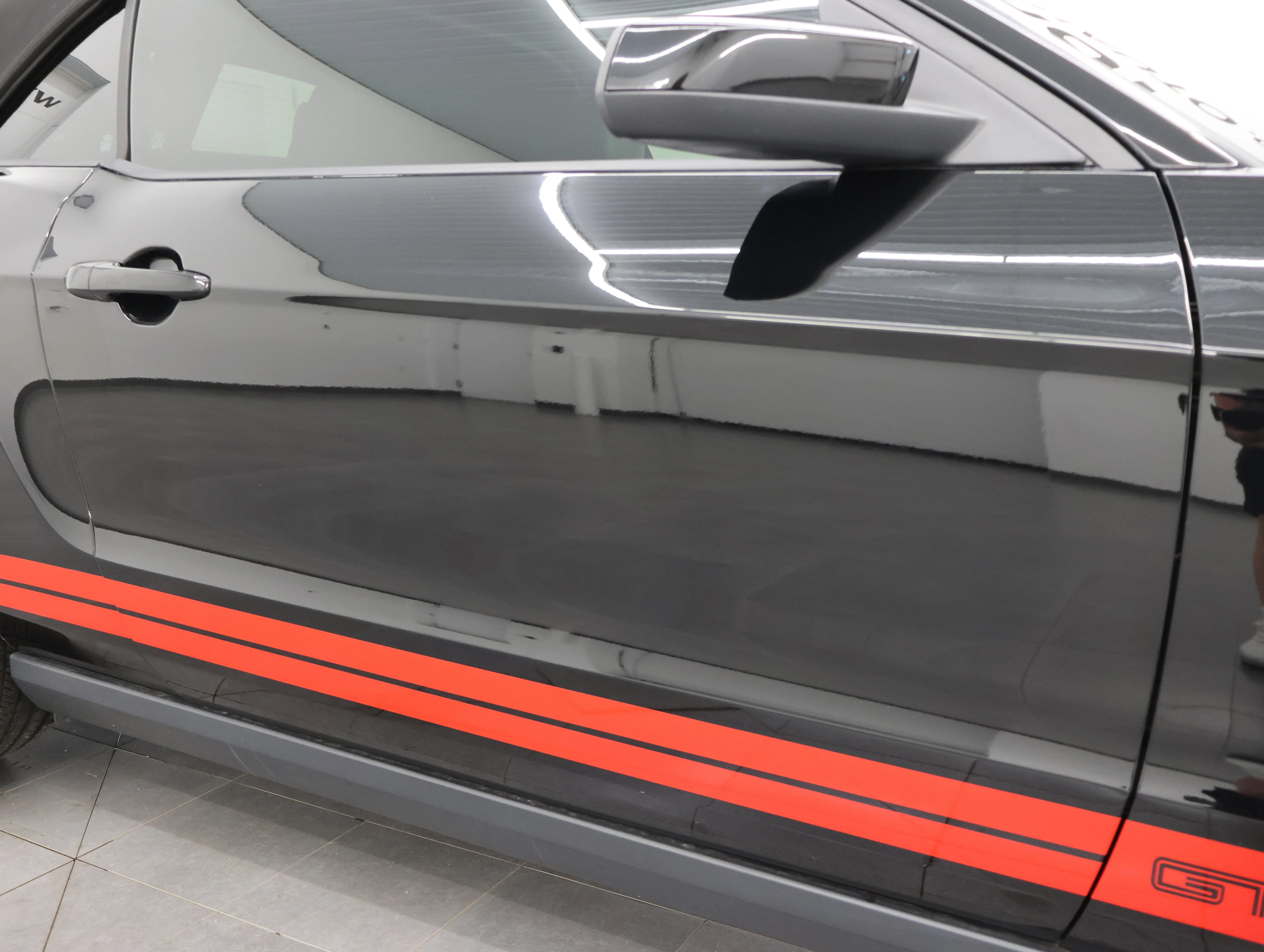Used 2011 Black Ford Shelby GT500 image 34
