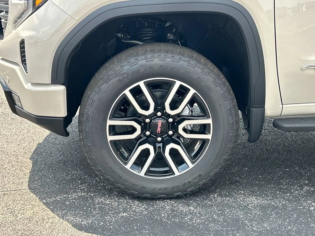 2026 GMC Sierra 1500 AT4 - Photo 11