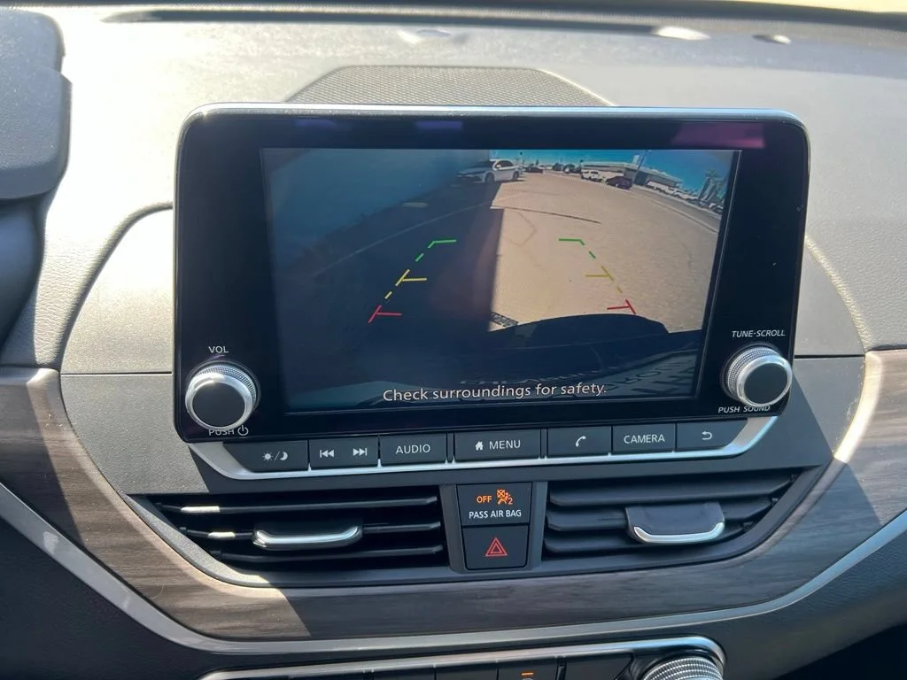 2025 Nissan Altima SV - Photo 15