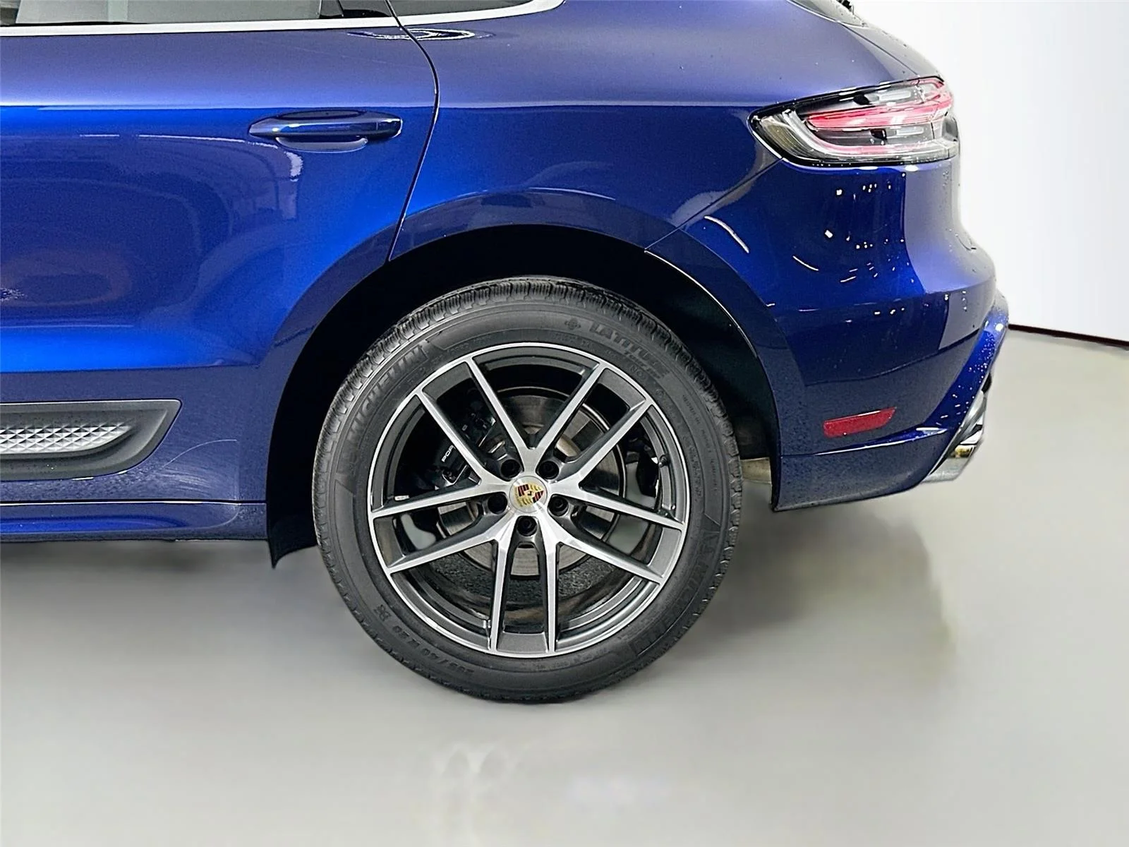 2024 Porsche Macan Base - Photo 12