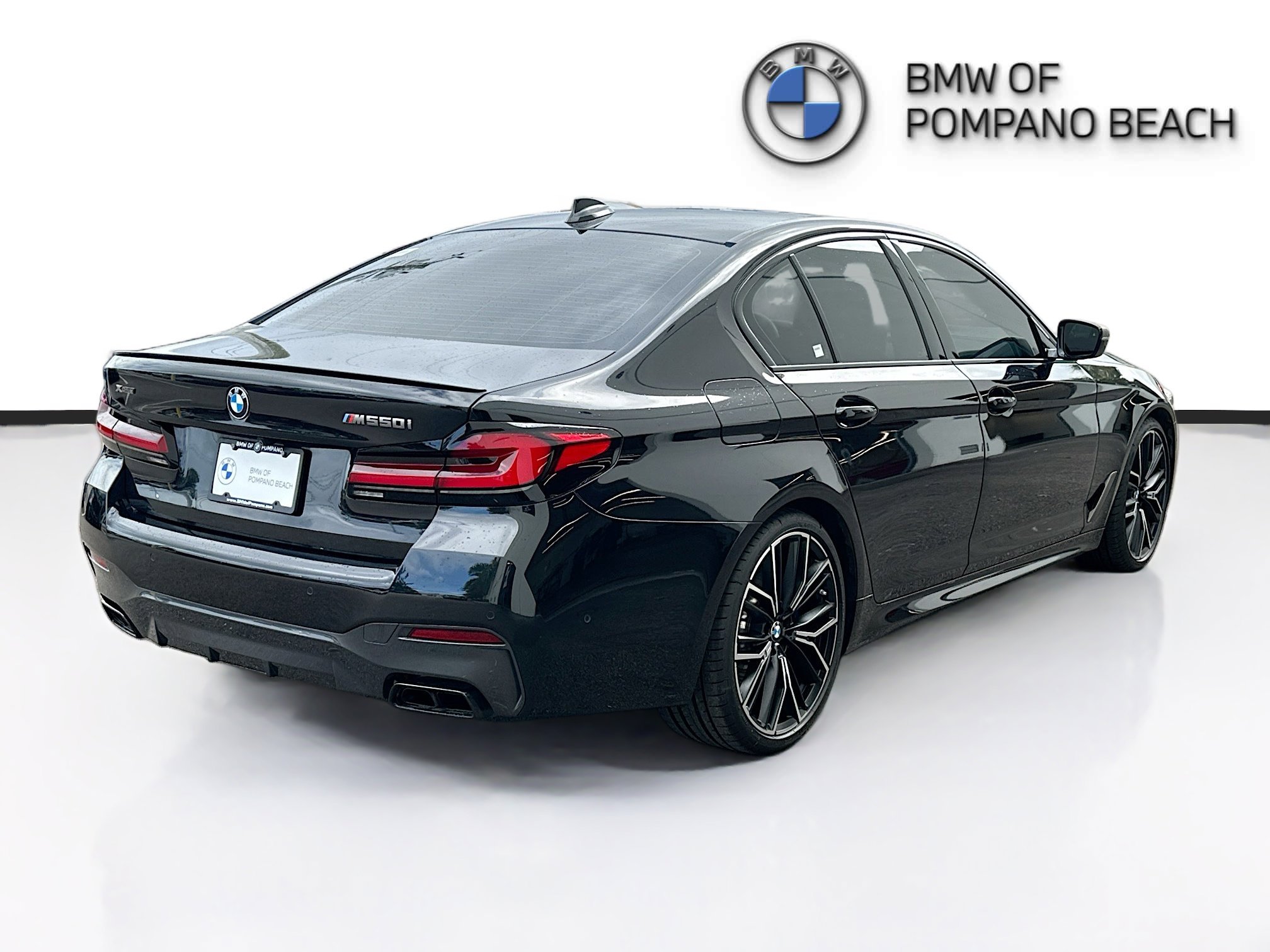 Used 2023 Black Sapphire Metallic BMW M550i xDrive image 7