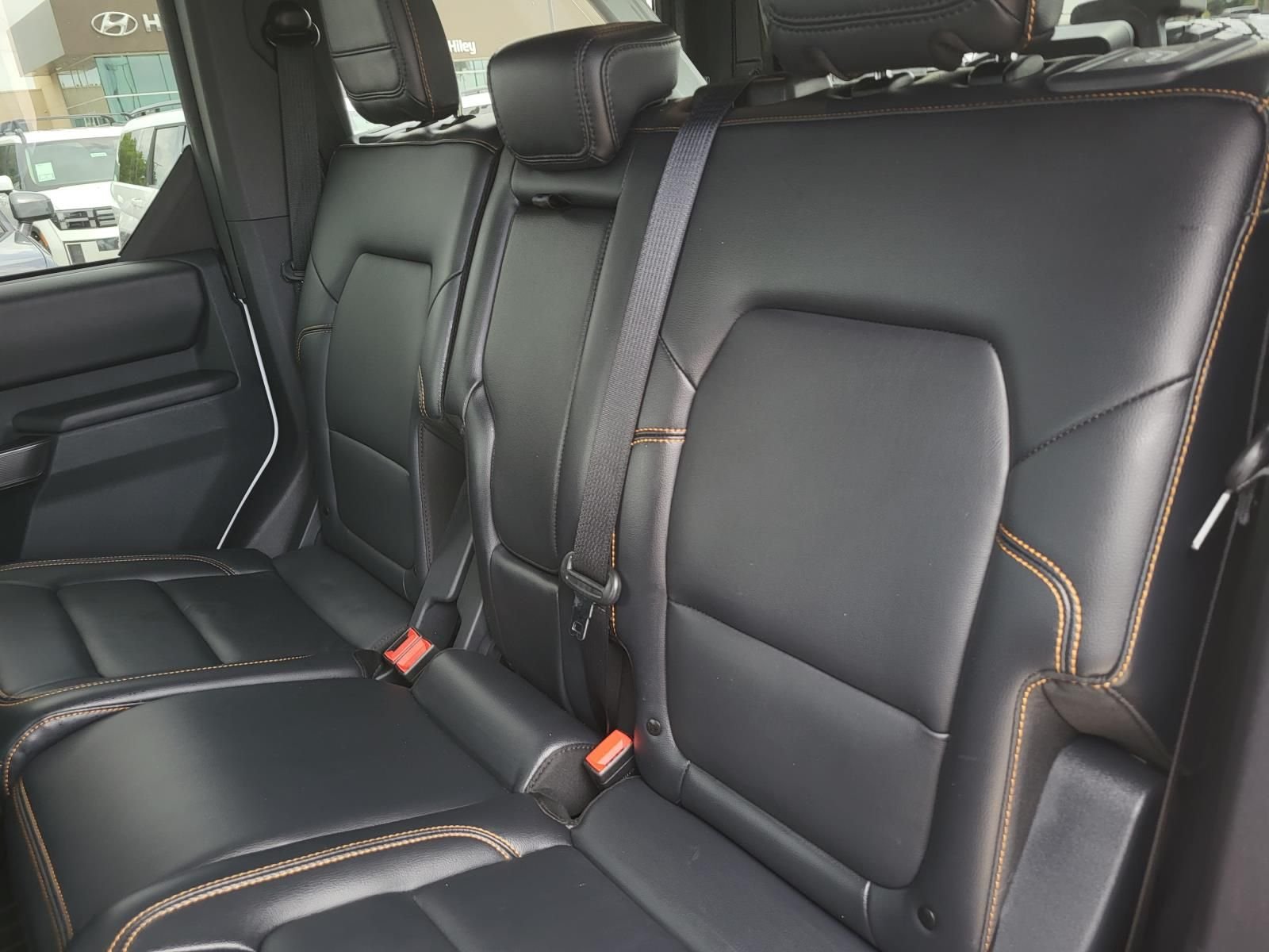 Used 2024 Oxford White Ford Badlands image 14