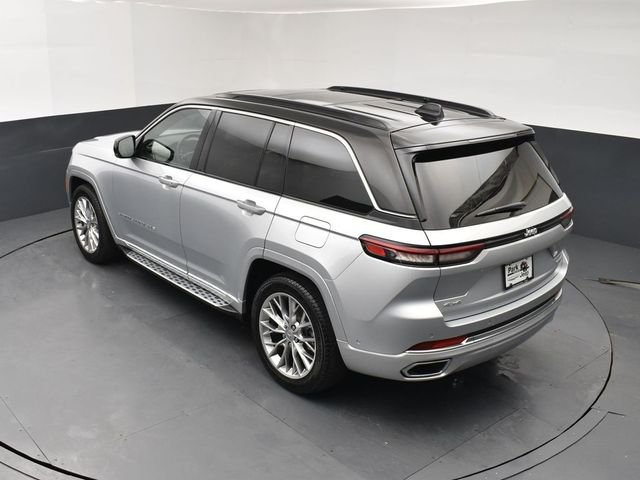 Used 2024 Silver Jeep Summit image 16