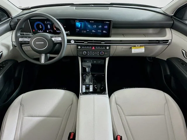 New 2026 Hyundai TUCSON SE