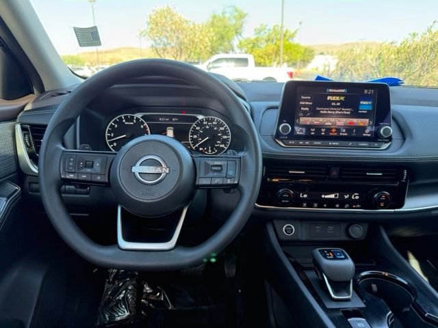 2022 Nissan Rogue SV - Photo 16