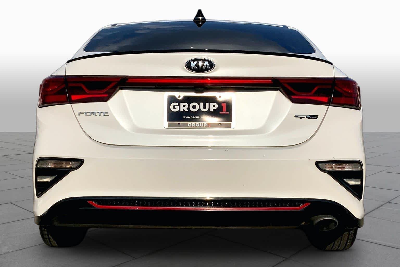Used 2021 Snow White Pearl Kia GT-Line image 5